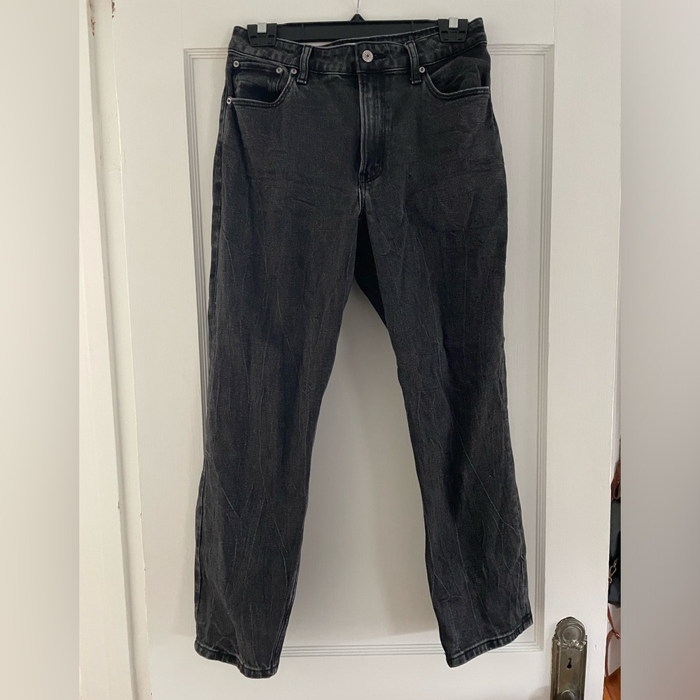 A&F Curve Love High Rise Mom Jean in Black